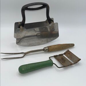 Vintage Kitchen Utensil Set with Green Handle
